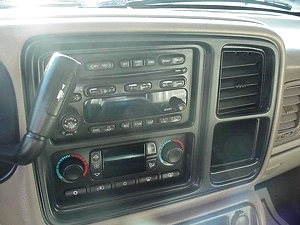 2003 CHEVY SUBURBAN 4X4