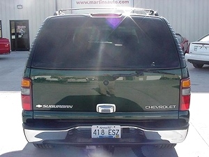 2003 CHEVY SUBURBAN 4X4