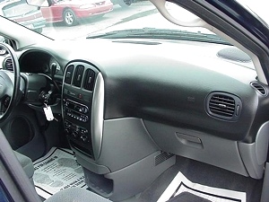 2005 CHRYSLER TOWN AND COUNTRY STOW N GO