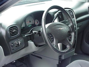 2005 CHRYSLER TOWN AND COUNTRY STOW N GO