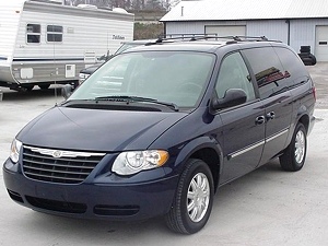 2005 CHRYSLER TOWN AND COUNTRY STOW N GO