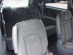 2005 CHRYSLER TOWN AND COUNTRY STOW N GO
