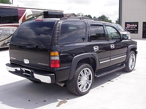 2004 CHEVY TAHOE LS