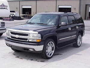 2004 CHEVY TAHOE LS