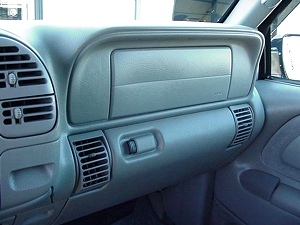 1999 GMC SUBURBAN 4X4
