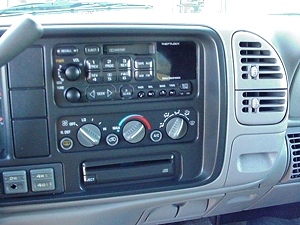 1999 GMC SUBURBAN 4X4