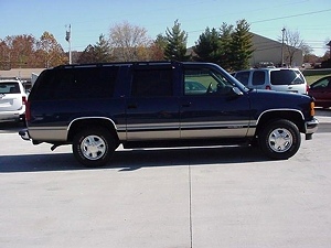 1999 GMC SUBURBAN 4X4