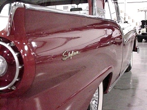 1957 FORD FAIRLANE 500 SKYLINER