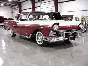 1957 FORD FAIRLANE 500 SKYLINER