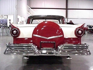 1957 FORD FAIRLANE 500 SKYLINER