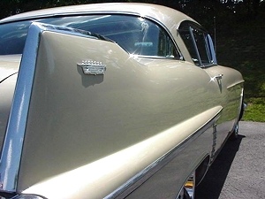 1957 CADILLAC COUPE DE VILLE