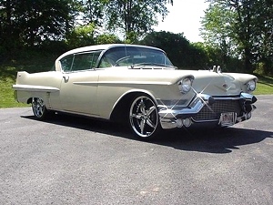 1957 CADILLAC COUPE DE VILLE