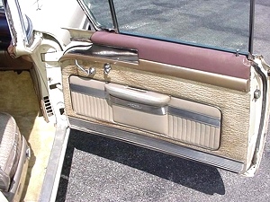 1957 CADILLAC COUPE DE VILLE