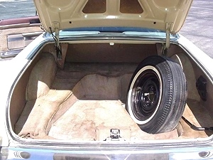 1957 CADILLAC COUPE DE VILLE