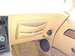 1975 CHEVY CORVETTE STINGRAY / T-TOPS