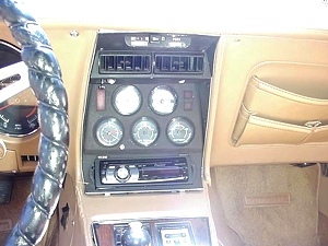 1975 CHEVY CORVETTE STINGRAY / T-TOPS