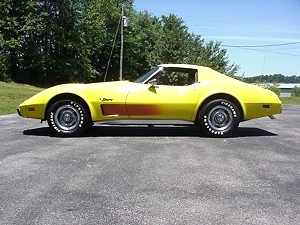 1975 CHEVY CORVETTE STINGRAY / T-TOPS