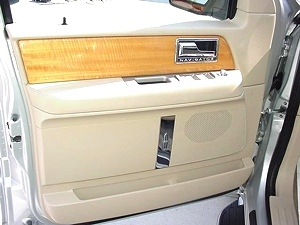 2007 LINCOLN NAVIGATOR (Sale Pending)