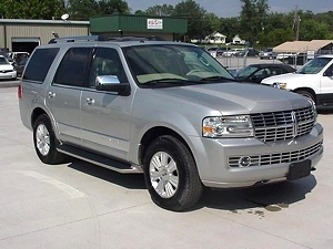 2007 LINCOLN NAVIGATOR (Sale Pending)