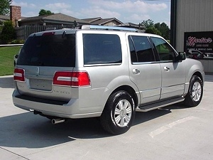 2007 LINCOLN NAVIGATOR (Sale Pending)