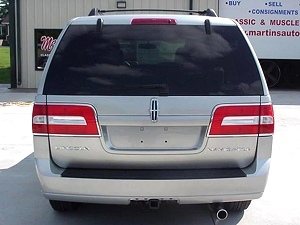 2007 LINCOLN NAVIGATOR (Sale Pending)