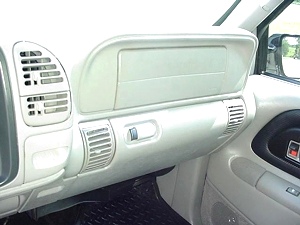 1999 GMC SUBURBAN 4X4 