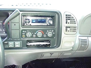 1999 GMC SUBURBAN 4X4 