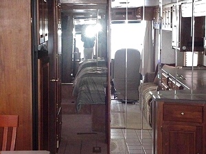 2001 MONACO DIPLOMAT LE 40PBD