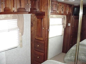 2001 MONACO DIPLOMAT LE 40PBD