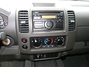 2008 NISSAN FRONTIER CREW CAB 4X4