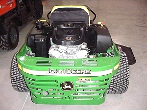 JOHN DEERE 777 Z-TURN MOWER