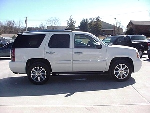 2008 GMC DENALI (SALE PENDING)