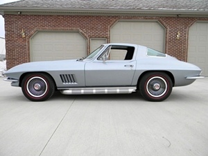 1967 CHEVY CORVETTE STINGRAY 