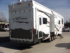 2006 CARRIAGE C-FORCE TOY HAULER