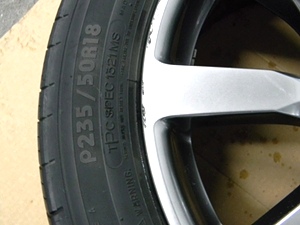 2009 CADILLAC CTS WHEELS AND TIRES