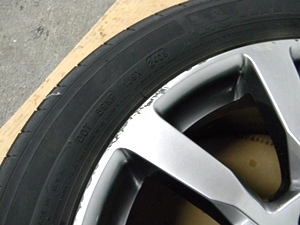 2009 CADILLAC CTS WHEELS AND TIRES