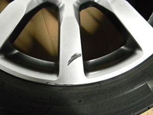 2009 CADILLAC CTS WHEELS AND TIRES