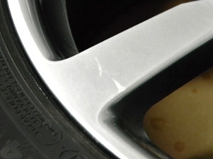 2009 CADILLAC CTS WHEELS AND TIRES