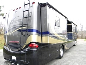 2006 TSUNAMI 4104QS BY FOREST RIVER
