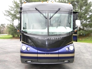 2006 TSUNAMI 4104QS BY FOREST RIVER