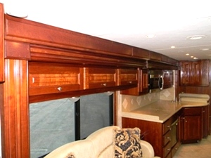 2006 TSUNAMI 4104QS BY FOREST RIVER