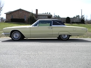 1966 FORD THUNDERBIRD