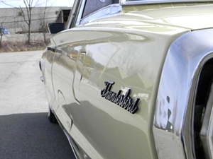 1966 FORD THUNDERBIRD