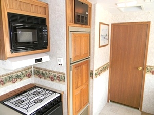 2002 COUGAR BY KEYSTONE 5TH WHEEL