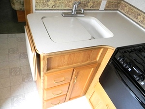 2003 WINNEBAGO MINNIE C-CLASS