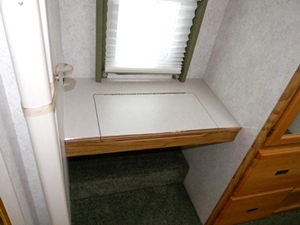 2003 WINNEBAGO MINNIE C-CLASS