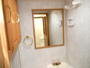 2003 WINNEBAGO MINNIE C-CLASS