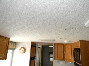 2003 WINNEBAGO MINNIE C-CLASS
