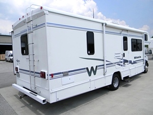 2003 WINNEBAGO MINNIE C-CLASS