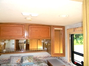 2000 WINNEBAGO JOURNEY WKP34B